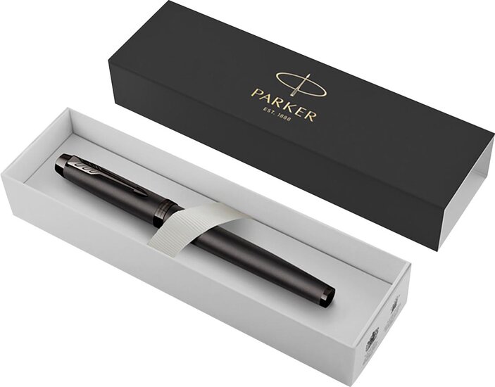 Parker IM Monochrome Titanium vulpen, medium, giftbox