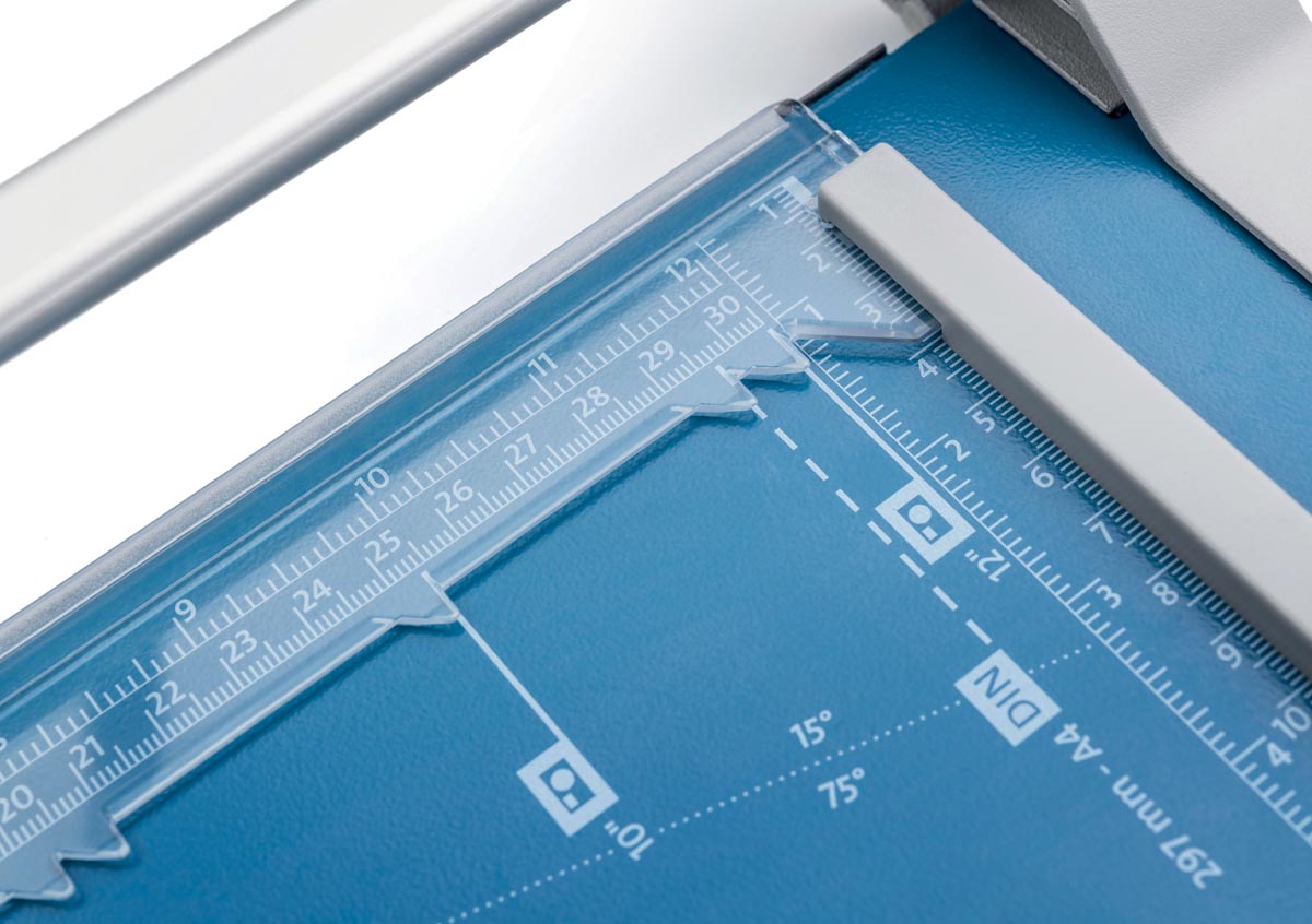 Dahle rolsnijmachine 507 voor ft A4, capaciteit: 8 vel