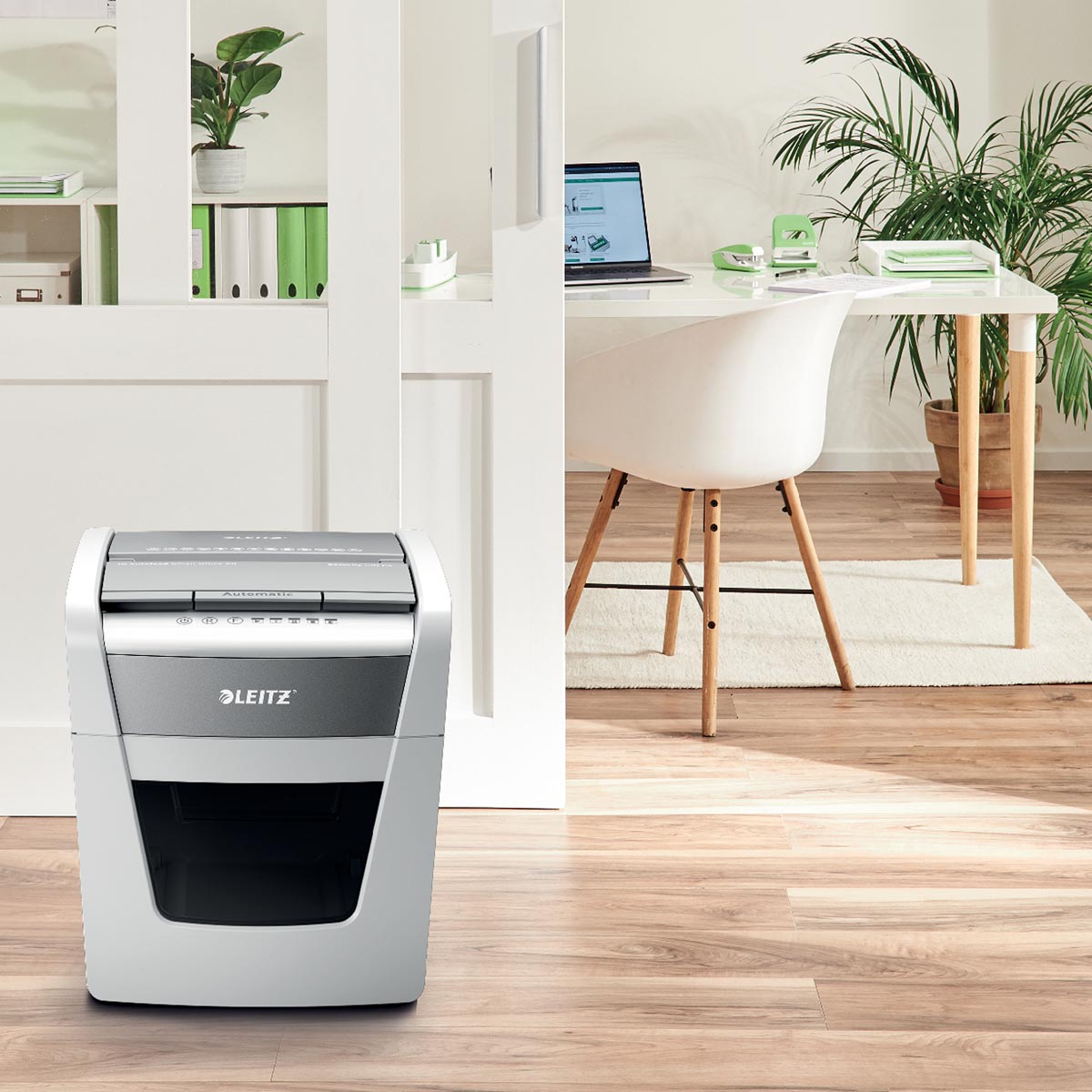 Leitz IQ Auto+ Small Office Papiervernietiger wit 50 pagina's P4